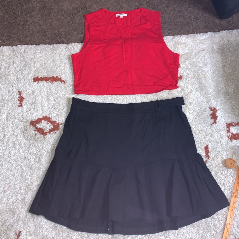 NWOT- Dolls Kill- High Rise Pleated Skirt- Black- Sz 1X/XL